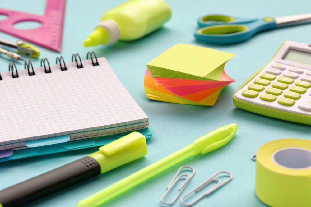 Fournitures scolaires à Saintes